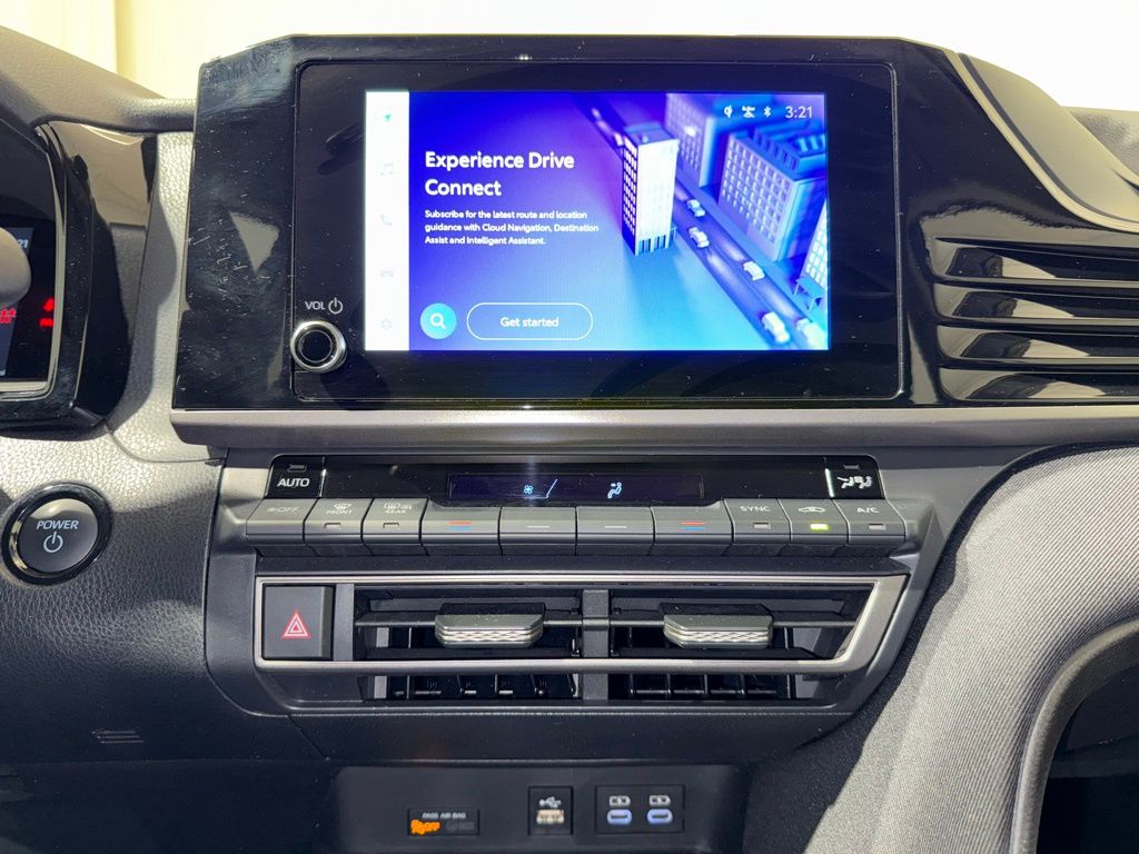 Thumbnail: 2025 Toyota Camry - 25