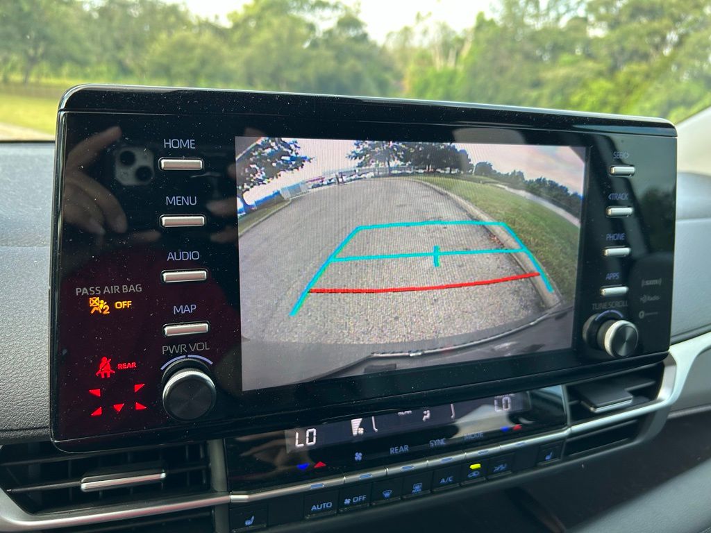 Thumbnail: 2023 Toyota Sienna - 26
