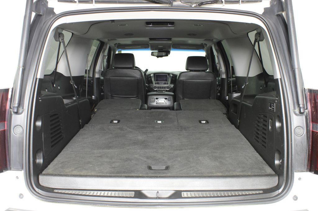 Used 2018 Chevrolet Suburban for sale in 