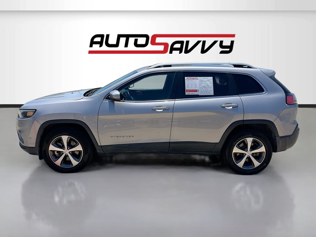 Used 2021 Silver Jeep Limited image 4