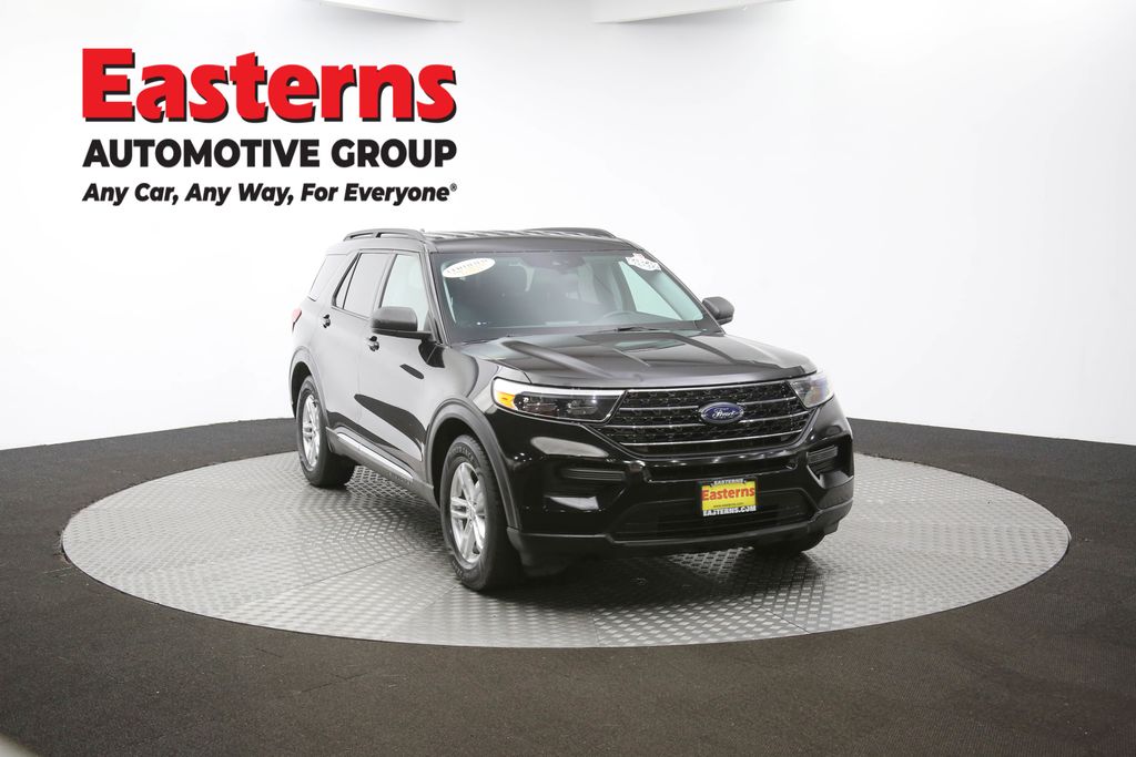 Used 2021 Black Ford XLT image 49