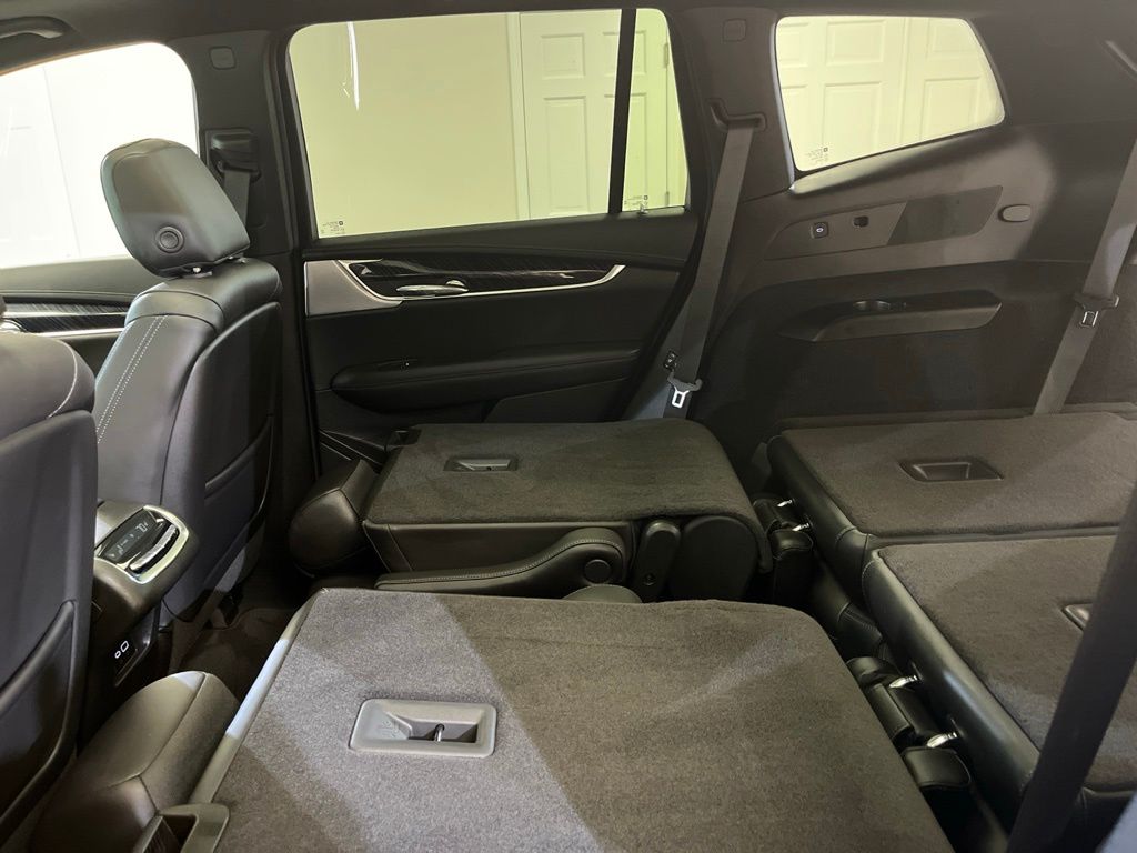 used 2024 Cadillac XT6 car, priced at $43,500