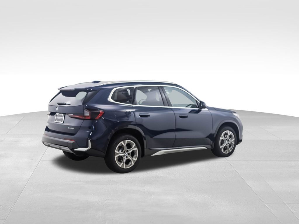 Thumbnail: 2026 BMW X1 - 4