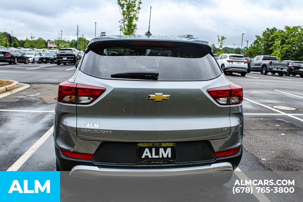 Used 2025 Gray Chevrolet LT image 11