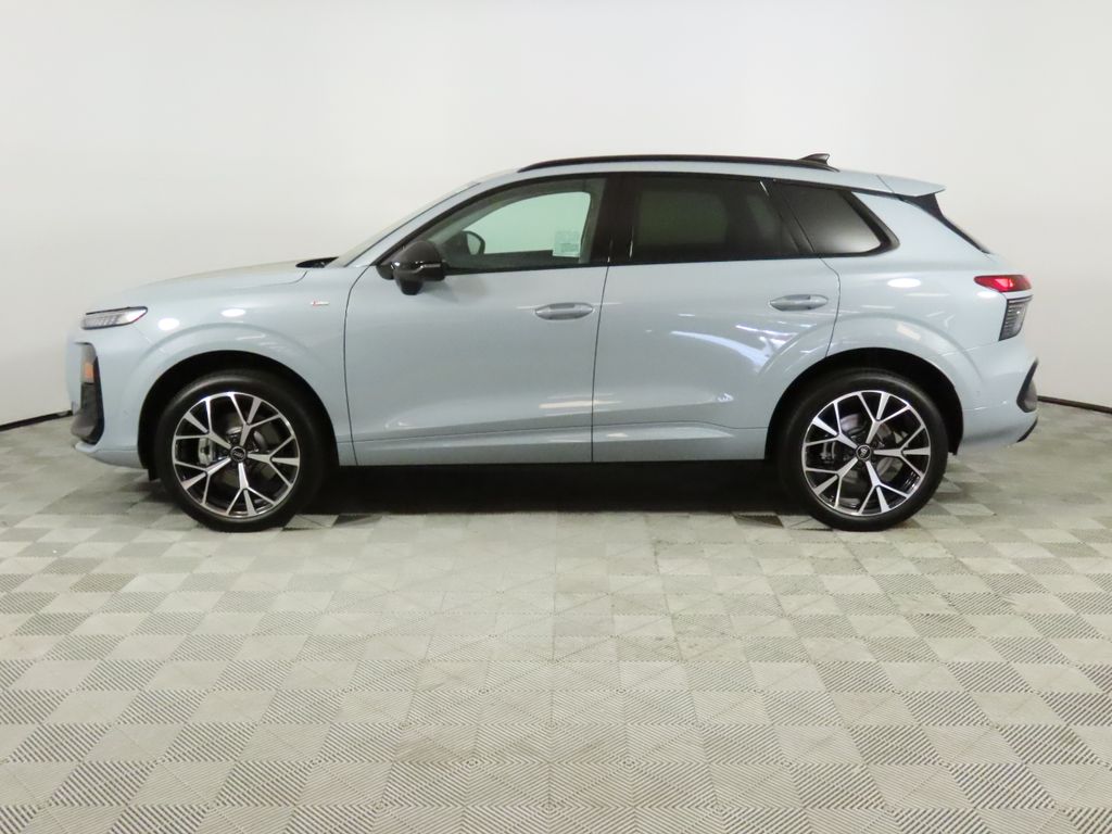 Thumbnail: 2026 Audi Q3 - 2