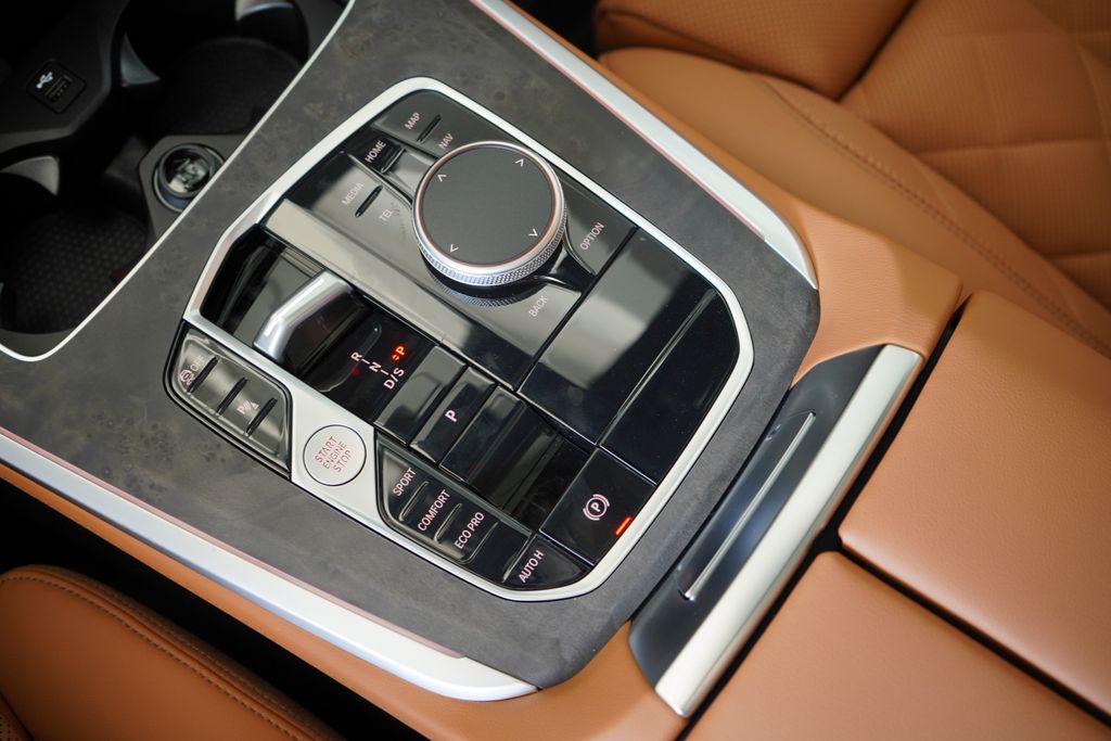 Thumbnail: 2026 BMW X5 - 18