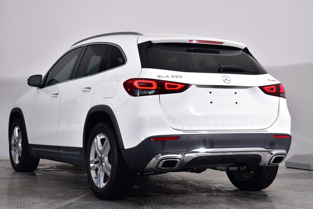Thumbnail: 2022 Mercedes-Benz GLA - 3