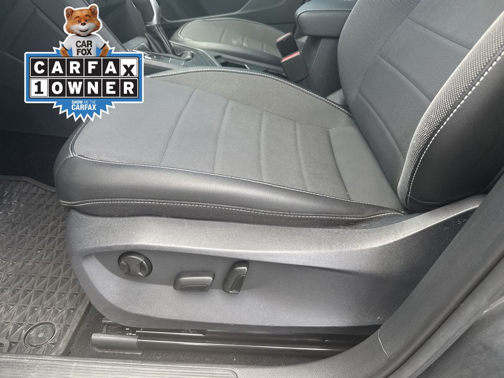 2022 Volkswagen Taos 1.5T SE Gray at DeMontrond Auto Country