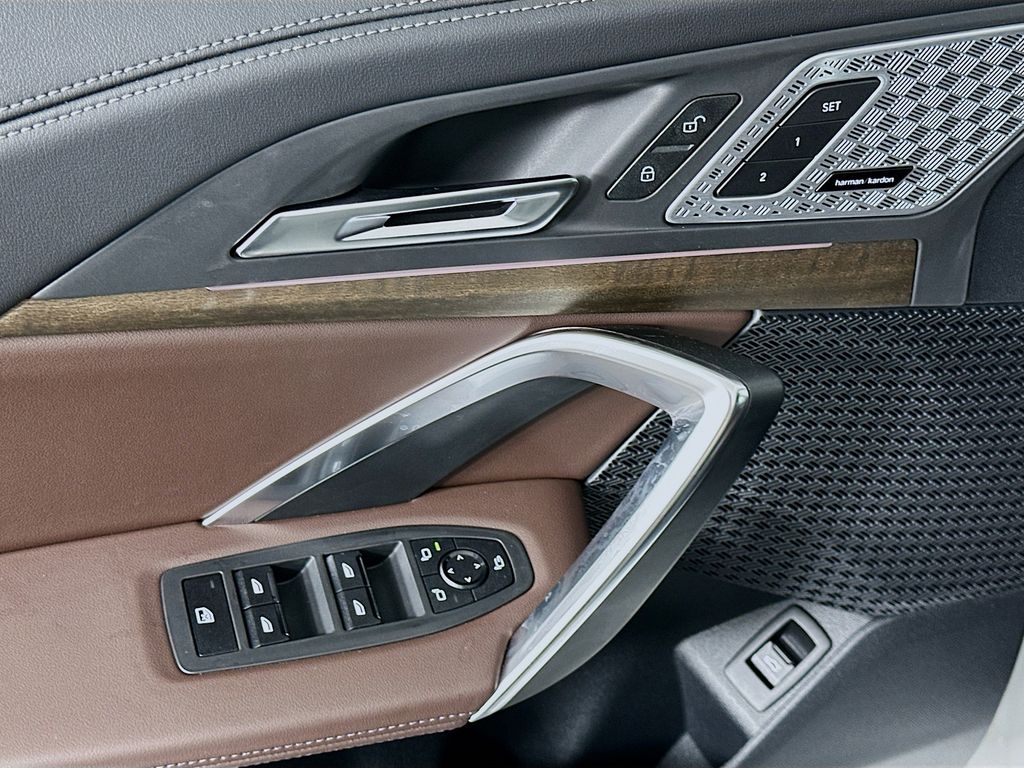 Thumbnail: 2025 BMW X1 - 20