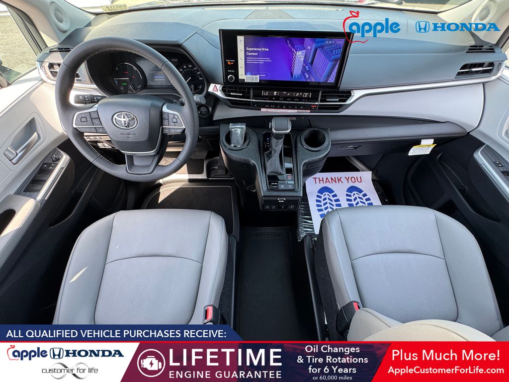 2026 Toyota Sienna XLE