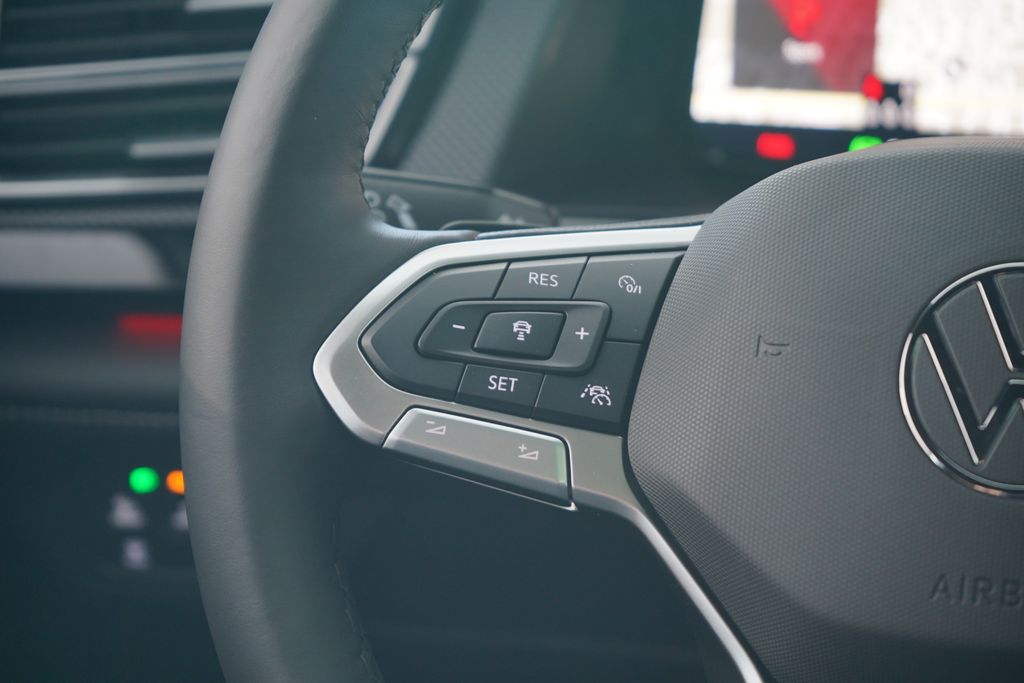Thumbnail: 2026 Volkswagen Atlas - 16