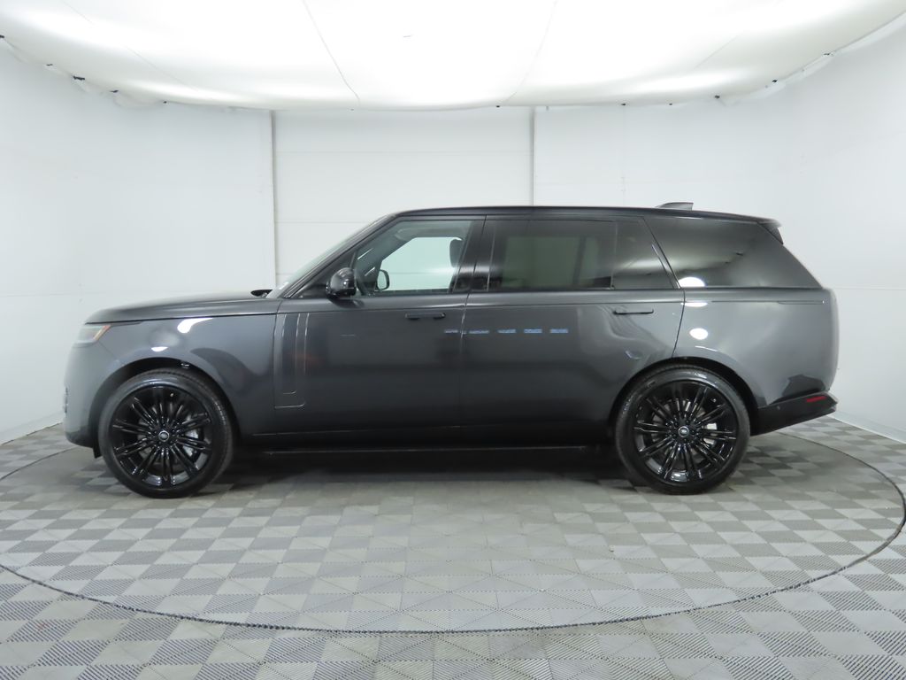 Thumbnail: 2025 Land Rover Range Rover - 8