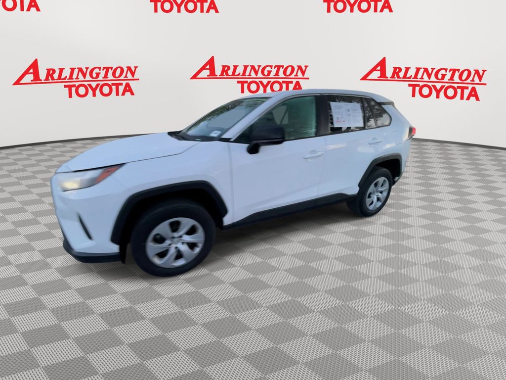 View vehicle photo 5