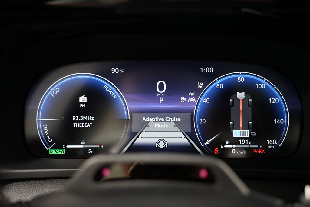 2025 Toyota Crown Signia Limited 16