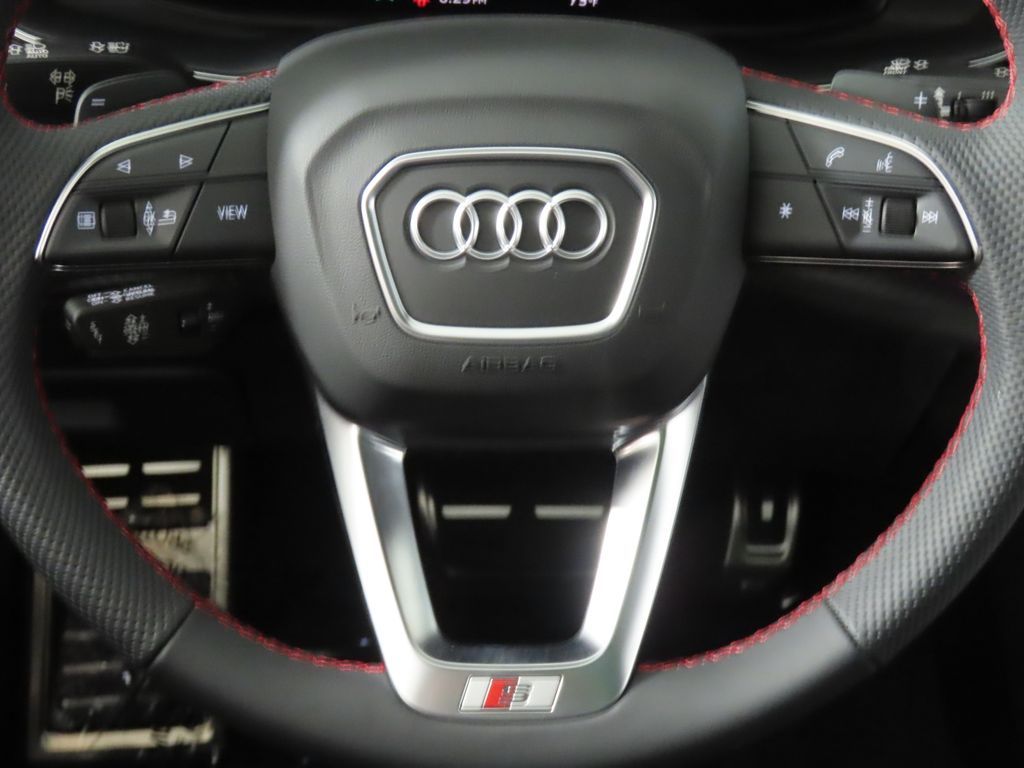Thumbnail: 2026 Audi Q7 - 15