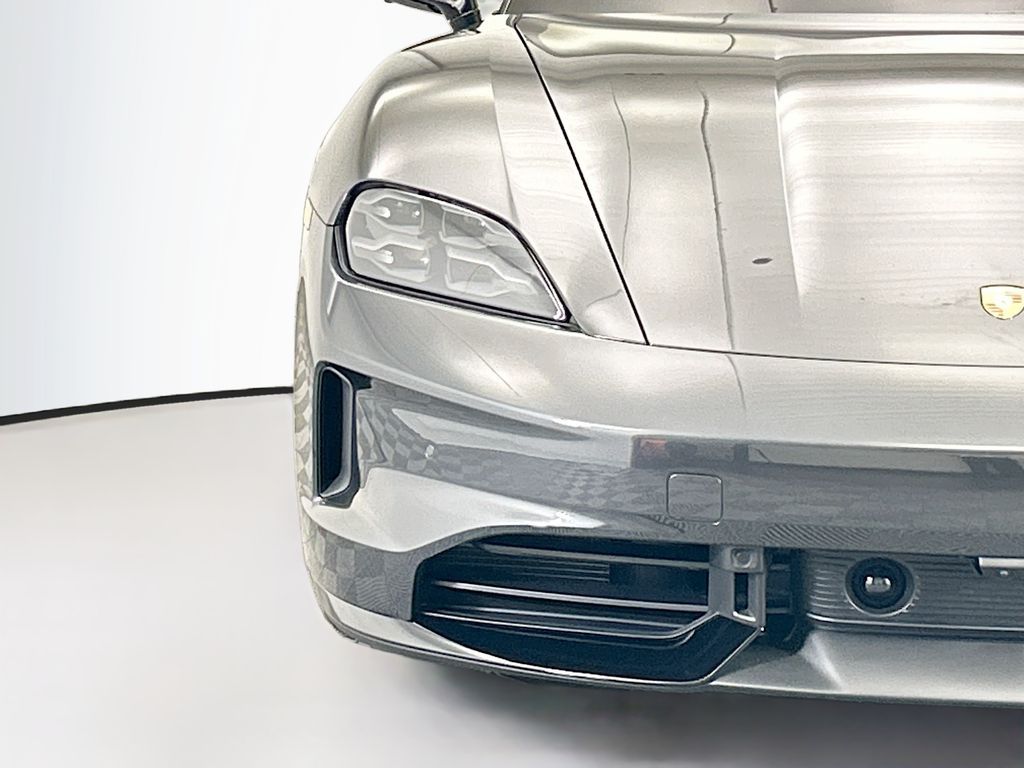 Thumbnail: 2026 Porsche Taycan - 12