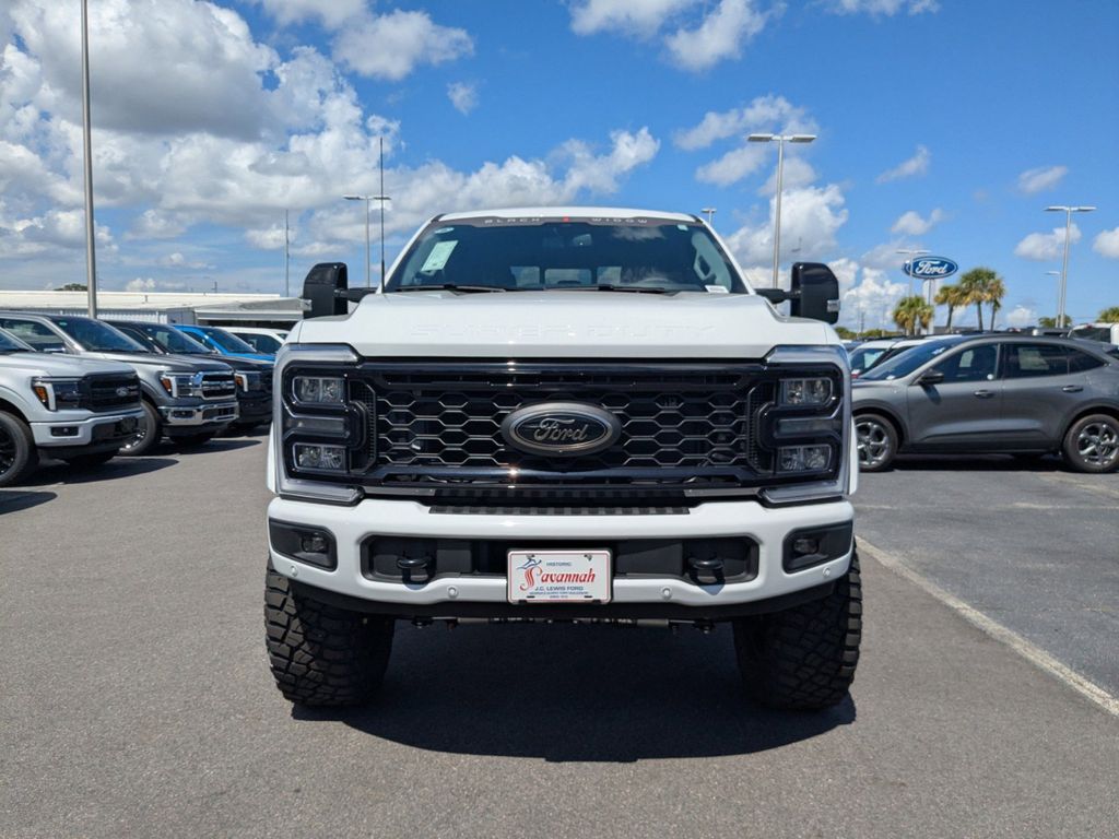 2025 Ford F-250 Black Widow