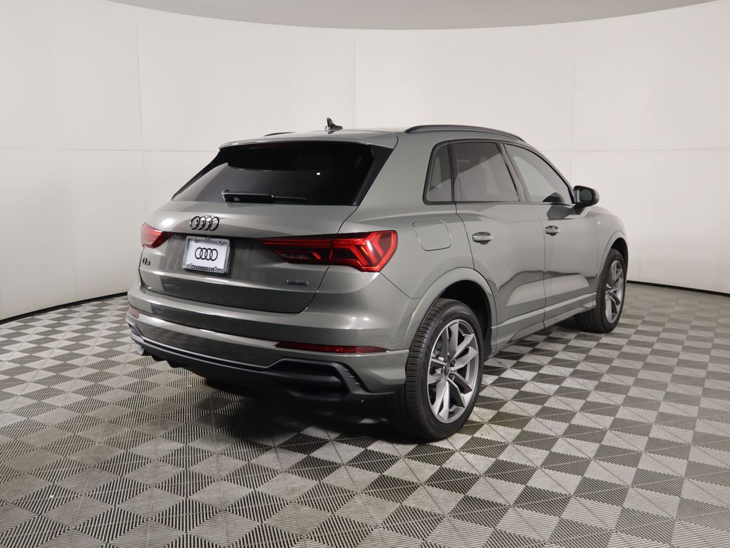 Thumbnail: 2025 Audi Q3 - 6