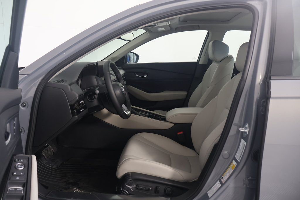2025 Honda Accord Touring 5