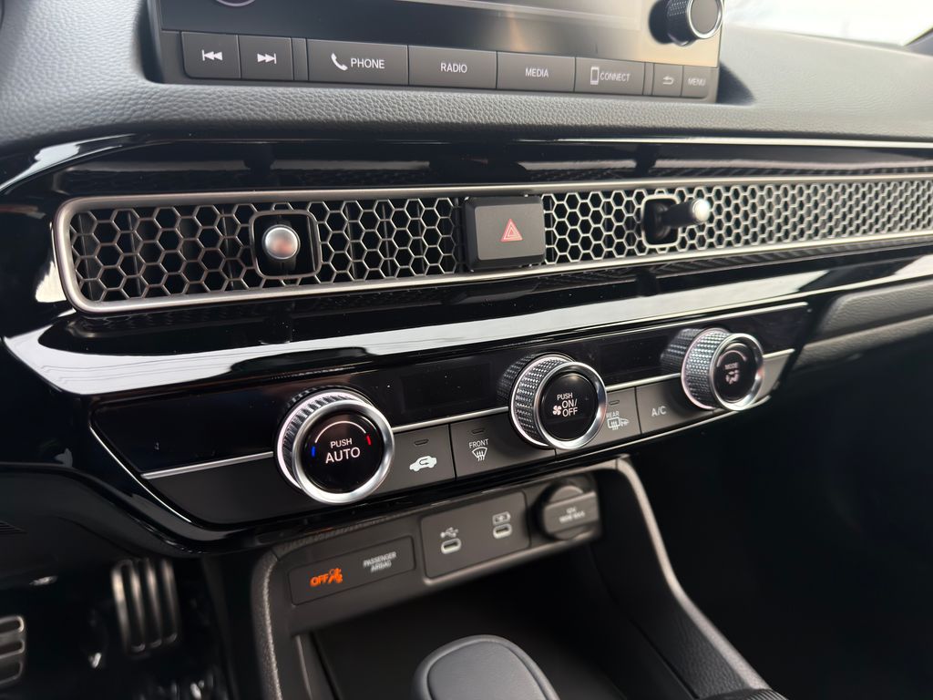 Thumbnail: 2026 Honda Civic - 31