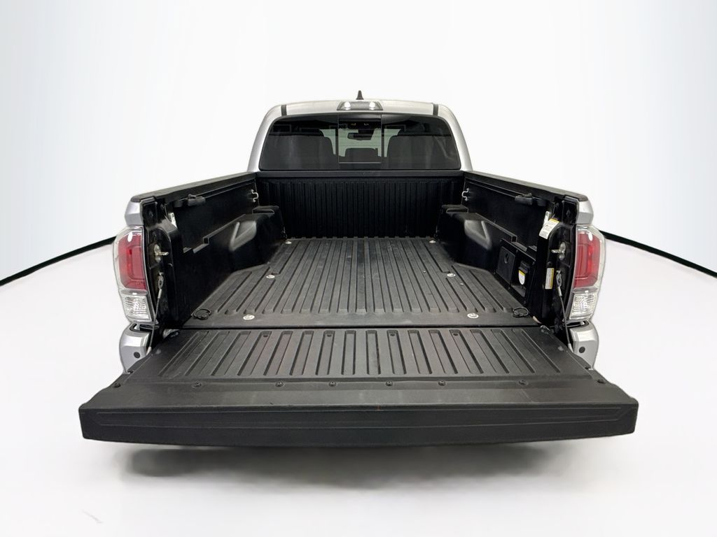 Thumbnail: 2020 Toyota Tacoma - 26