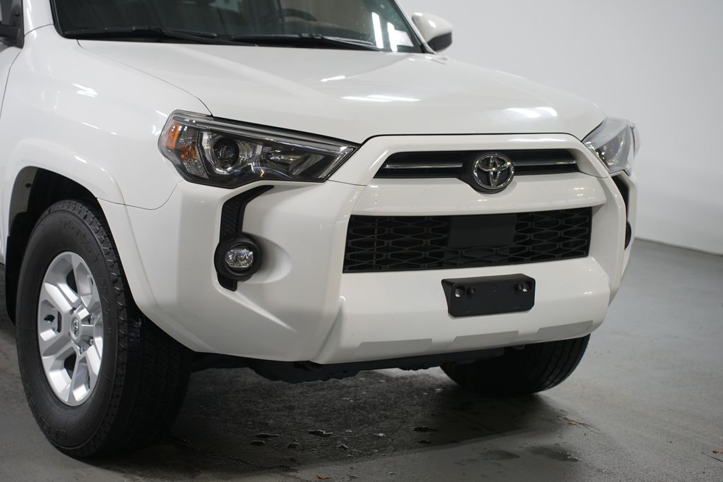 Thumbnail: 2022 Toyota 4Runner - 4