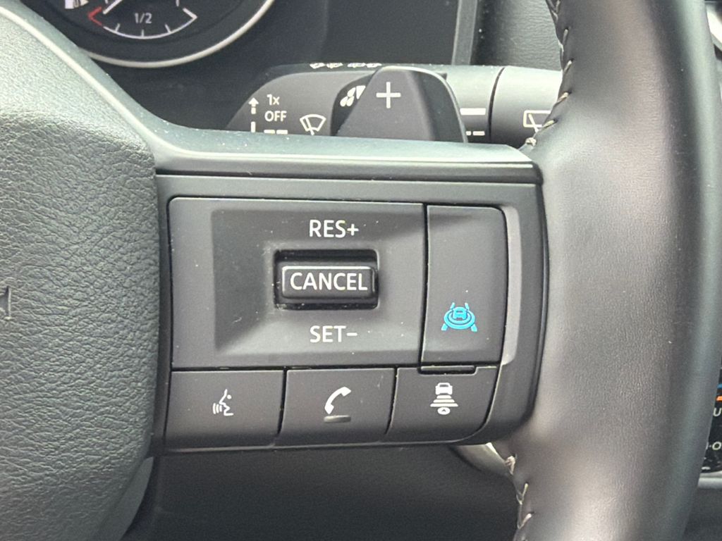 Used 2025 White Nissan SV image 25
