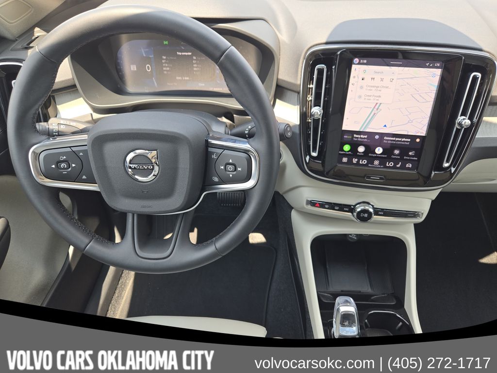2026 Volvo XC40 Plus - Photo 29