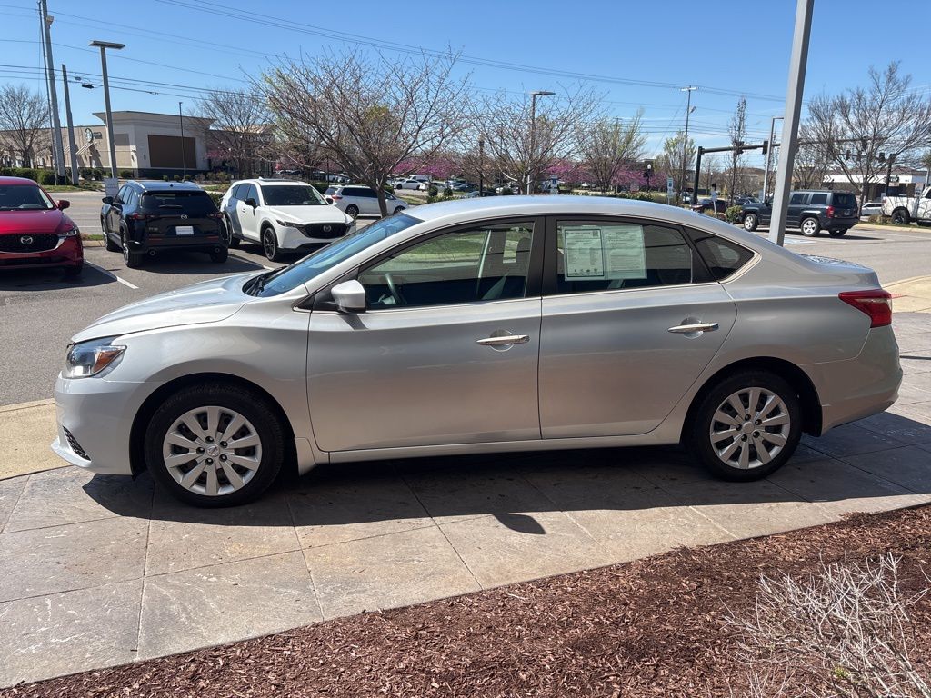 Used 2019 Silver Nissan S image 7