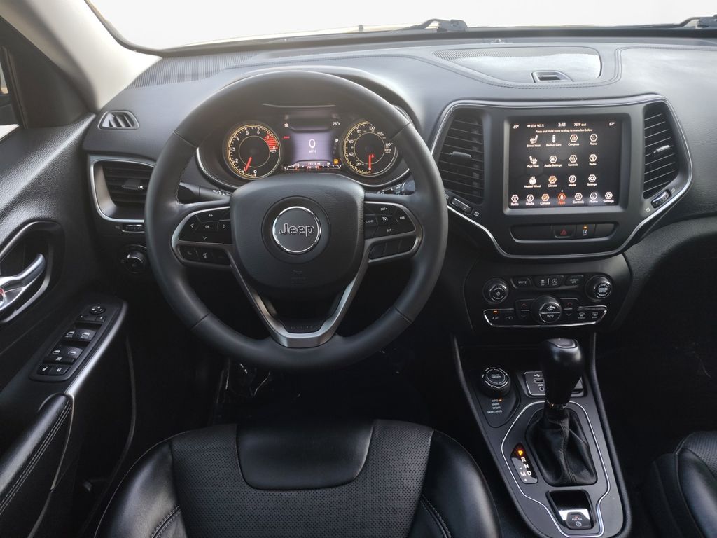 Used Car 2022 Jeep Cherokee  Latitude Lux For Sale Under $25,000 In Austin, Texas