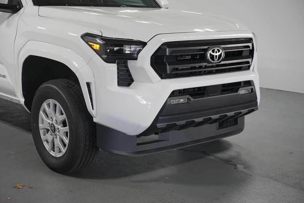 Thumbnail: 2025 Toyota Tacoma - 4