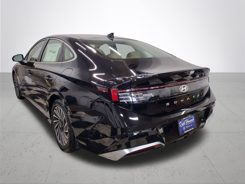 2025 Hyundai Sonata Hybrid Limited