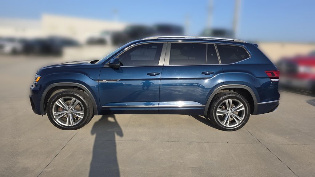 Used 2019 Volkswagen Atlas SE R-Line w/Tech with VIN 1V2XR2CA8KC608501 for sale in Kansas City