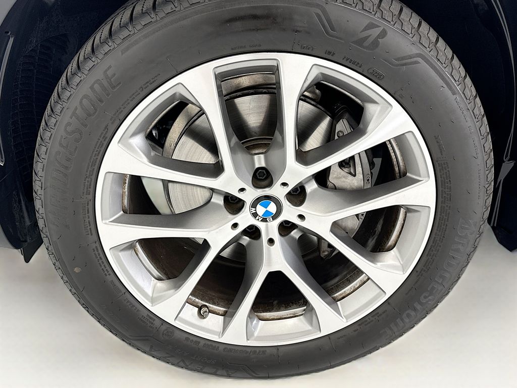 Thumbnail: 2026 BMW X5 - 29