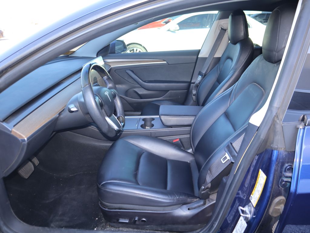 Thumbnail: 2022 Tesla Model 3 - 9