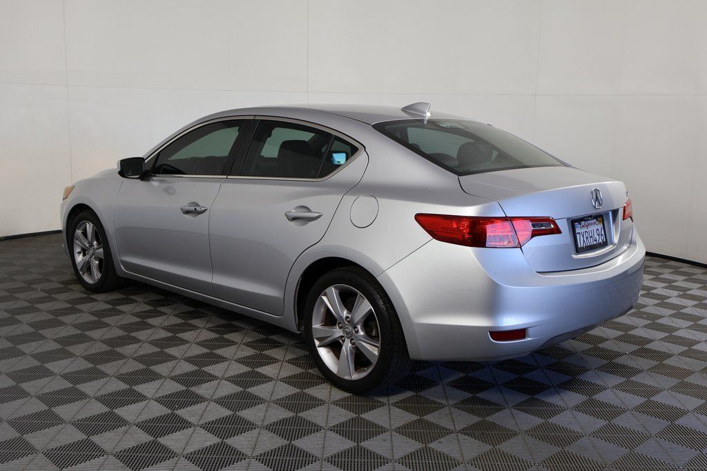 Thumbnail: 2015 Acura ILX - 4