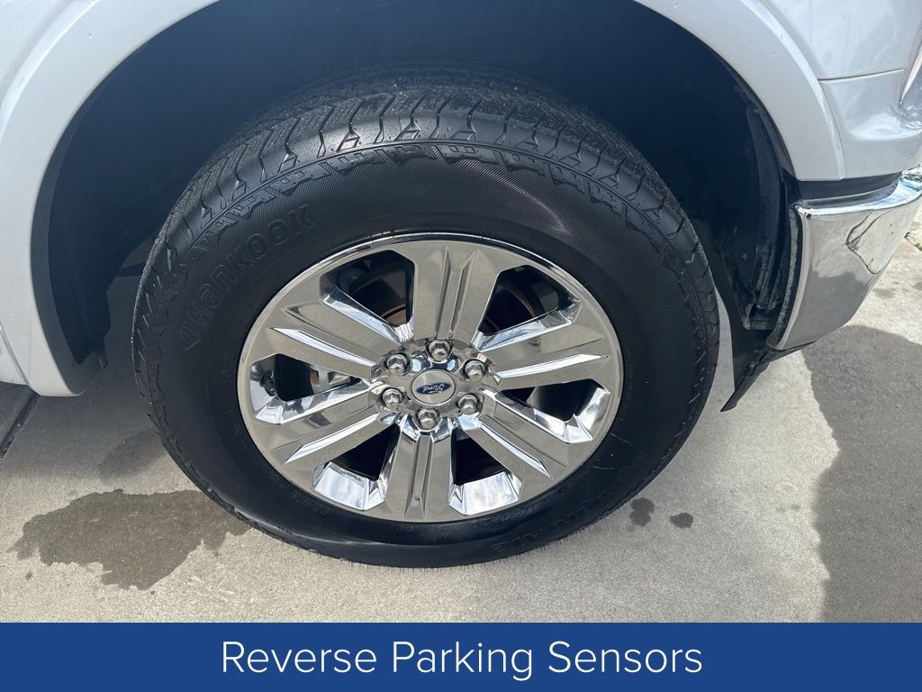 View vehicle photo 7