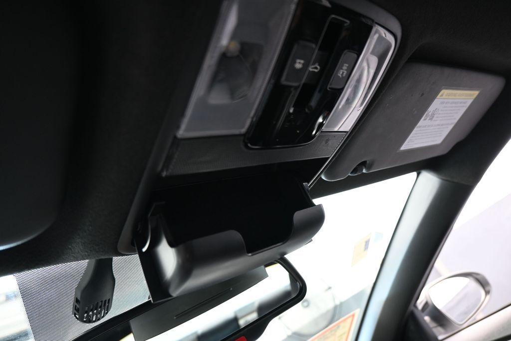 Used 2024 Snow White Pearl Kia GT-Line image 34