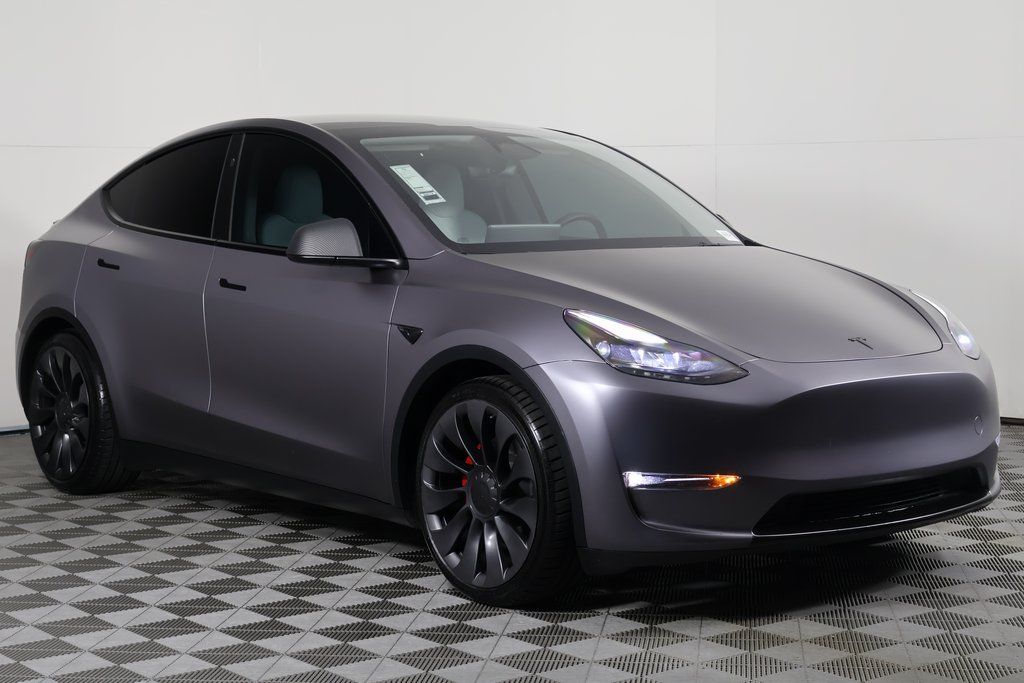 Thumbnail: 2023 Tesla Model Y - 3