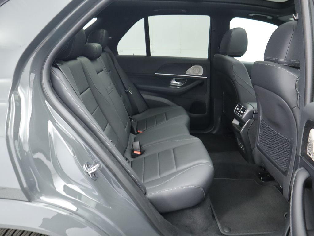 Thumbnail: 2026 Mercedes-Benz GLE - 24