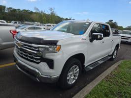 Summit White 2023 Chevrolet Silverado 1500 Pickup Truck Four-Wheel Drive Automatic