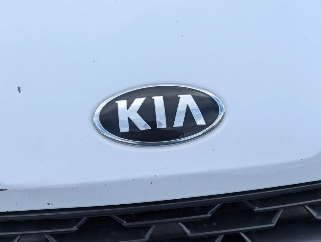 2021 Kia K5 EX 11