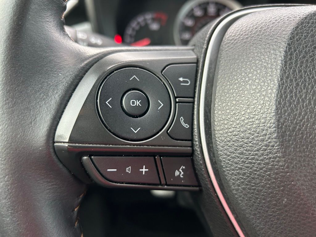 Thumbnail: 2021 Toyota Corolla - 18