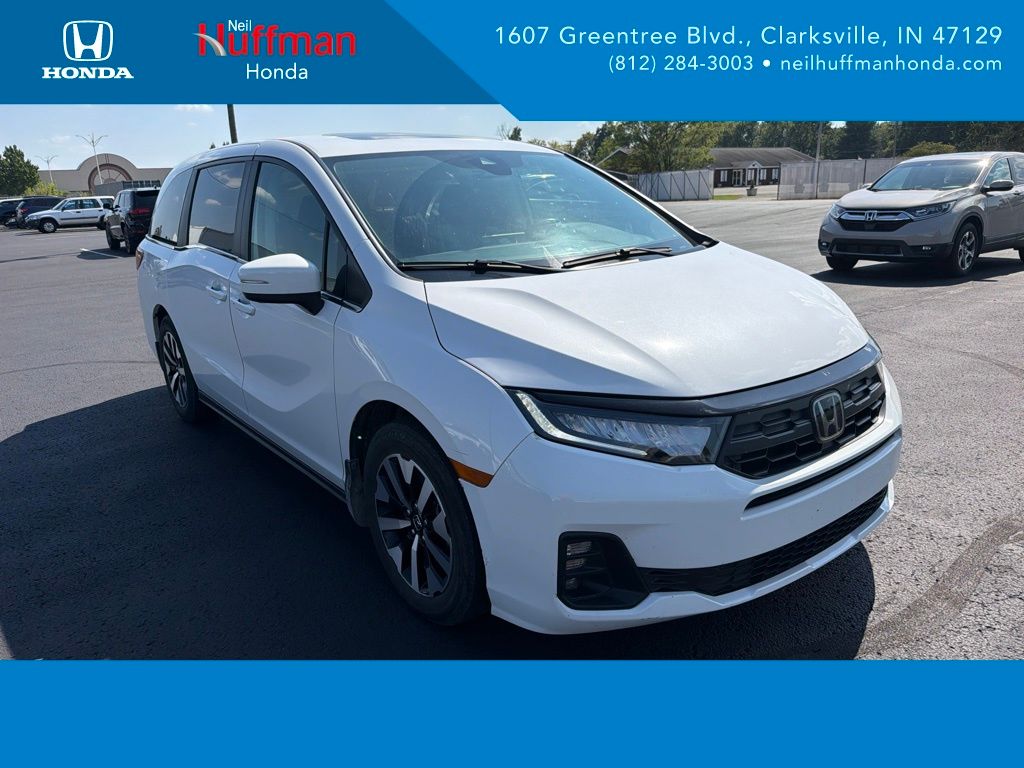 Platinum White Pearl 2025 Honda Odyssey Minivan Front-Wheel Drive Automatic