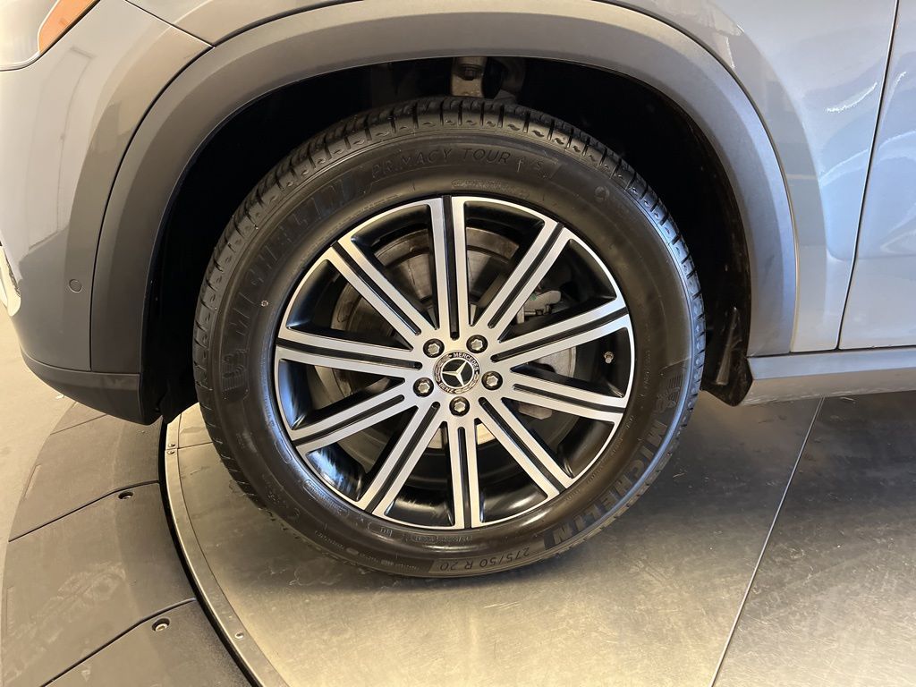 Thumbnail: 2025 Mercedes-Benz GLE - 10