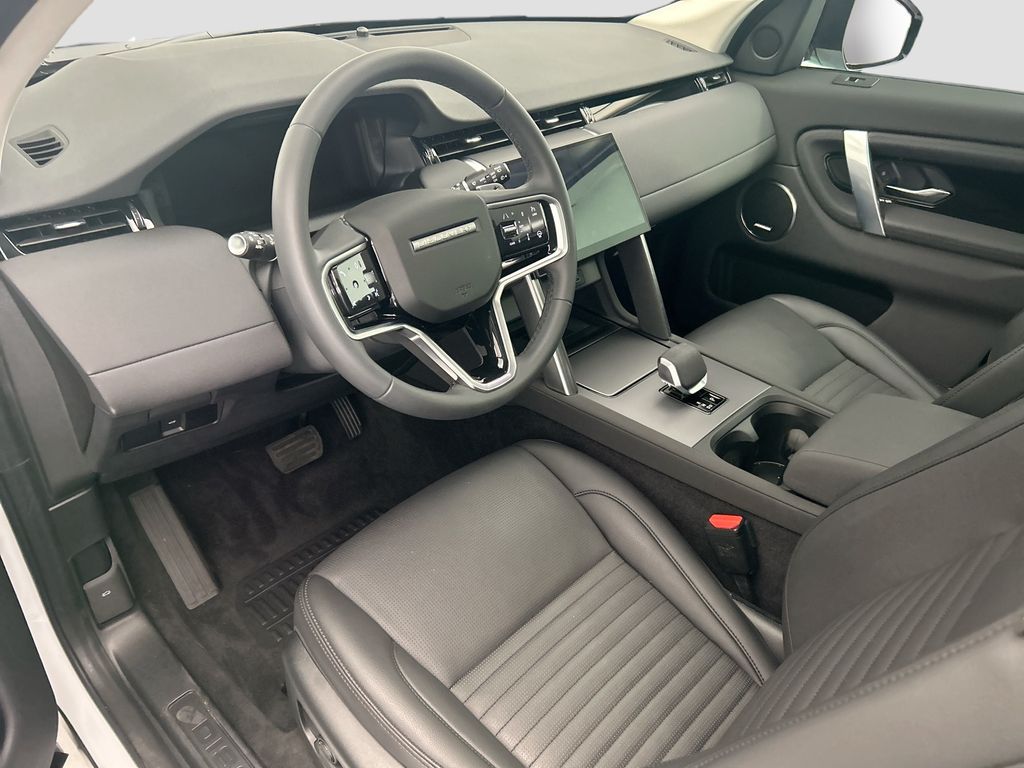 Thumbnail: 2025 Land Rover Discovery Sport - 9