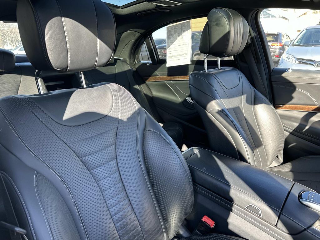 Thumbnail: 2016 Mercedes-Benz S-Class - 23