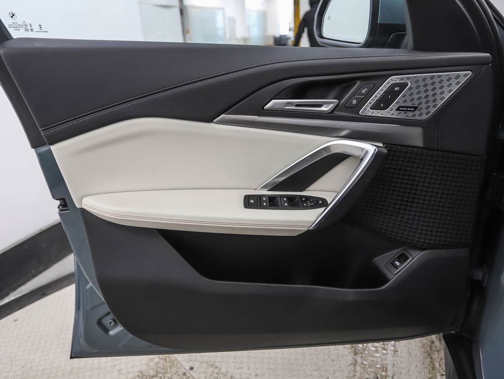 Thumbnail: 2025 BMW X2 - 9