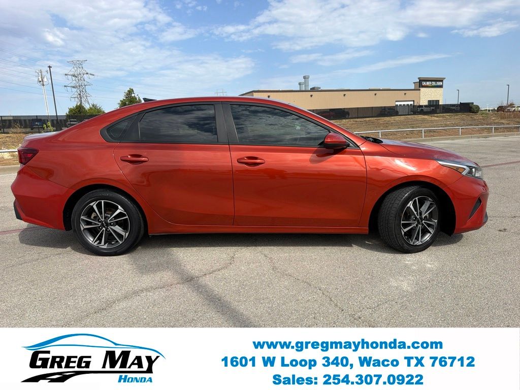 2023 Kia Forte LXS - 1