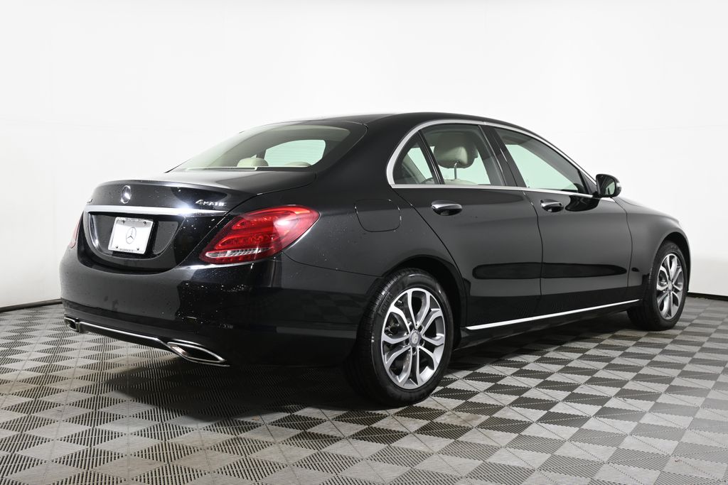 2015 Mercedes-Benz C-Class C 300 7